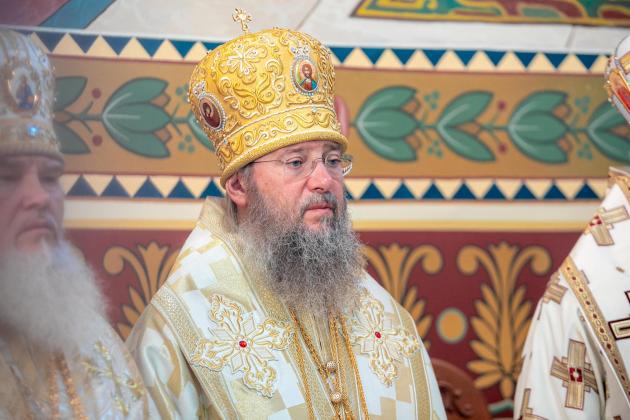 Митрополит УПЦ выступил с критикой властей из-за обращения с мощами в Киево-Печерской лавре 