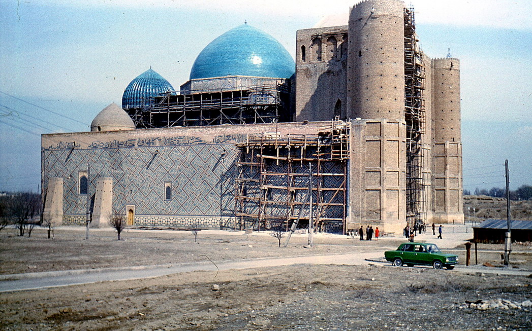 Туркестанская святыня. Что происходило здесь в советские времена 