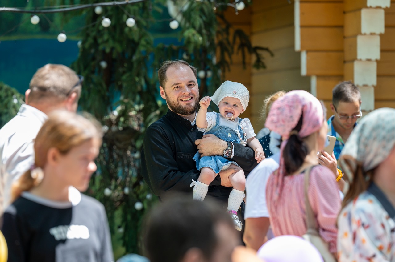 В Казанском соборе Алматы широко отпраздновали День семьи, любви и верности 