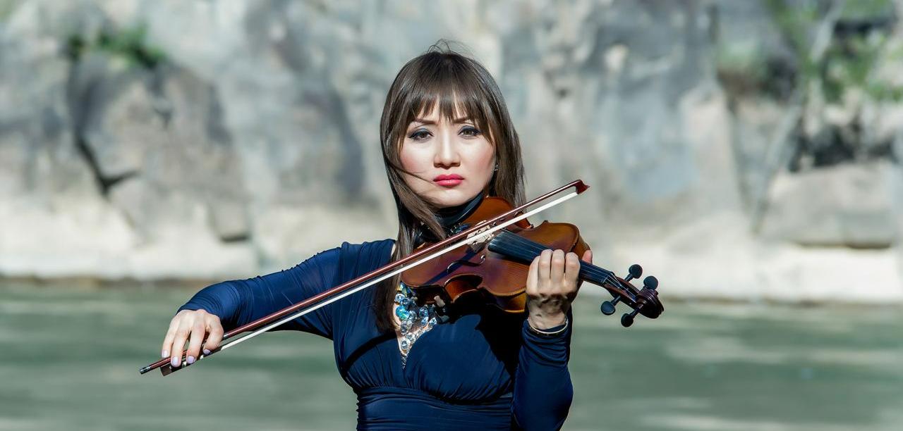 «Мириться всегда приятно»: секреты семейного счастья от скрипачки Ланы Кунсеркиной «Мириться всегда приятно»: секреты семейного счастья от скрипачки Ланы Кунсеркиной