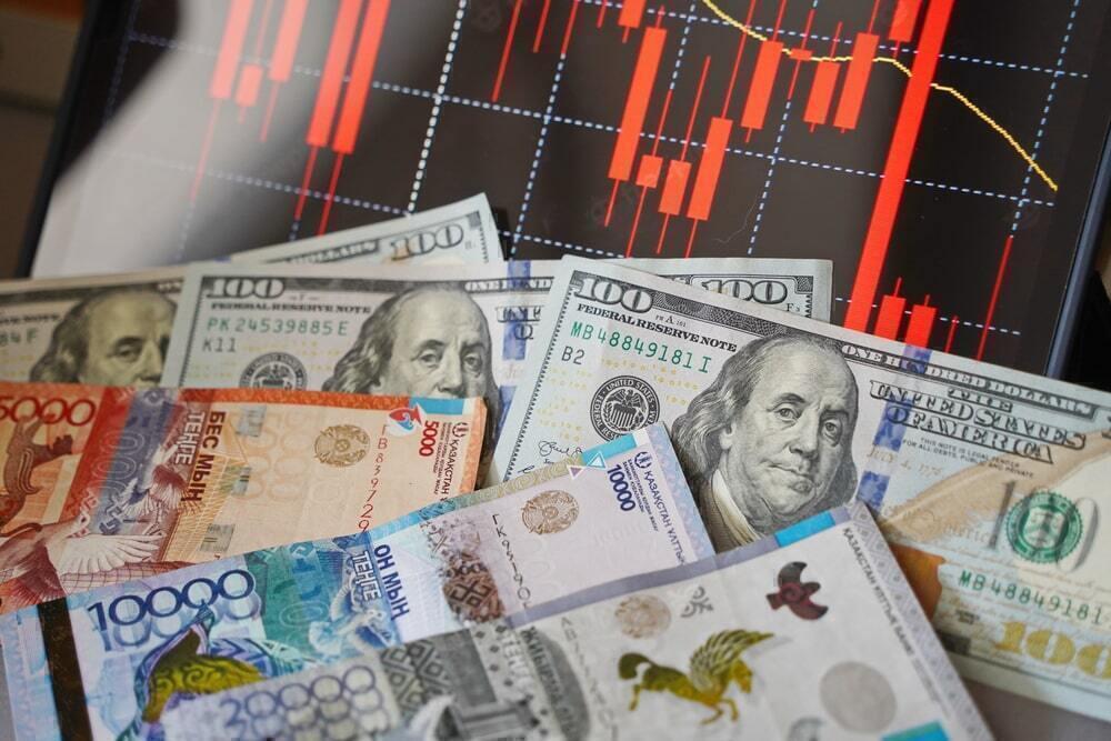 Нацбанк дал прогноз по курсу тенге к доллару Нацбанк дал прогноз по курсу тенге к доллару