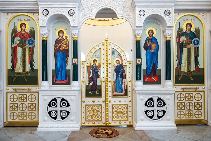 Новый иконостас освящен в храме Алматинской области 