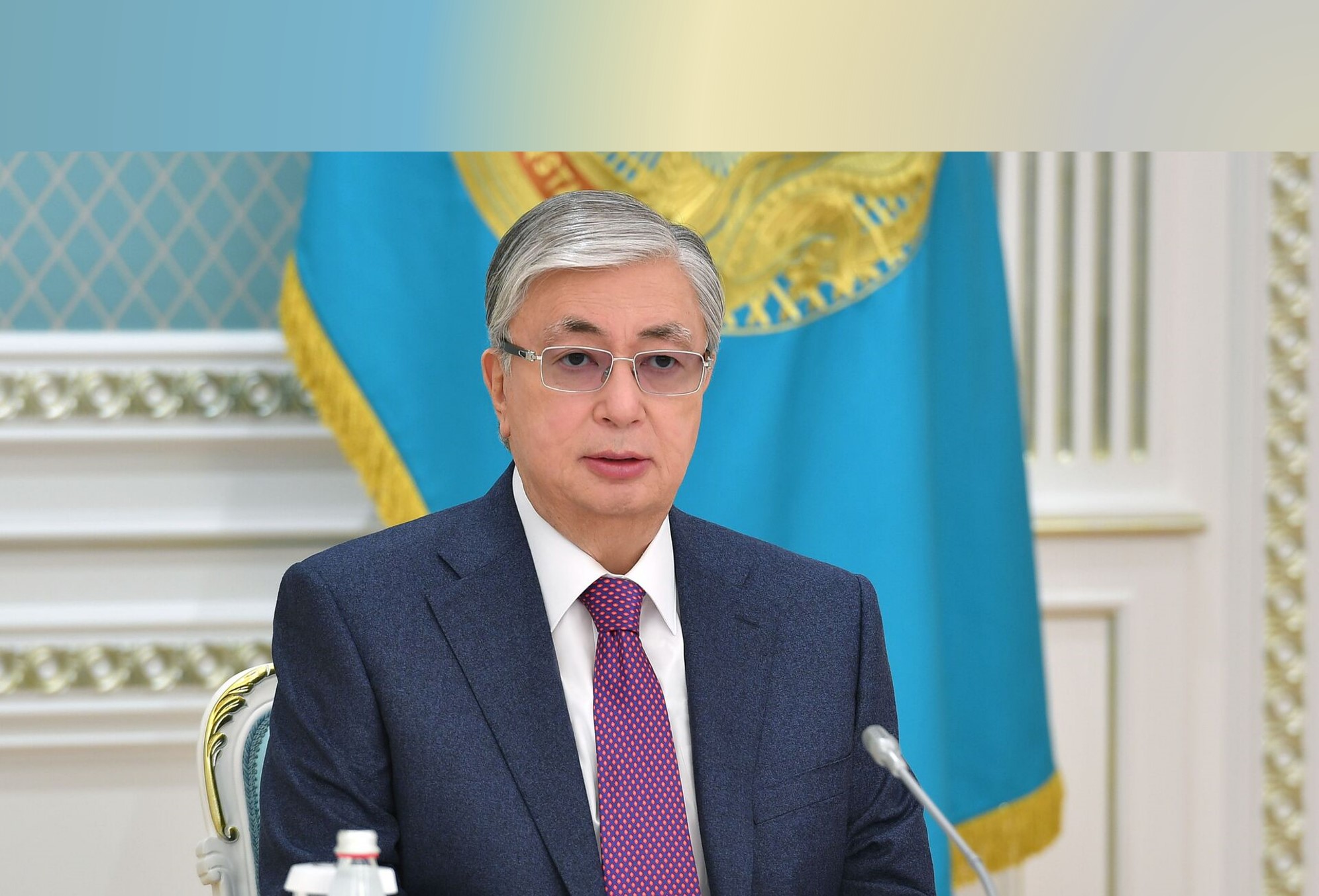 Президент Токаев поручил пересмотреть всеобщее декларирование доходов