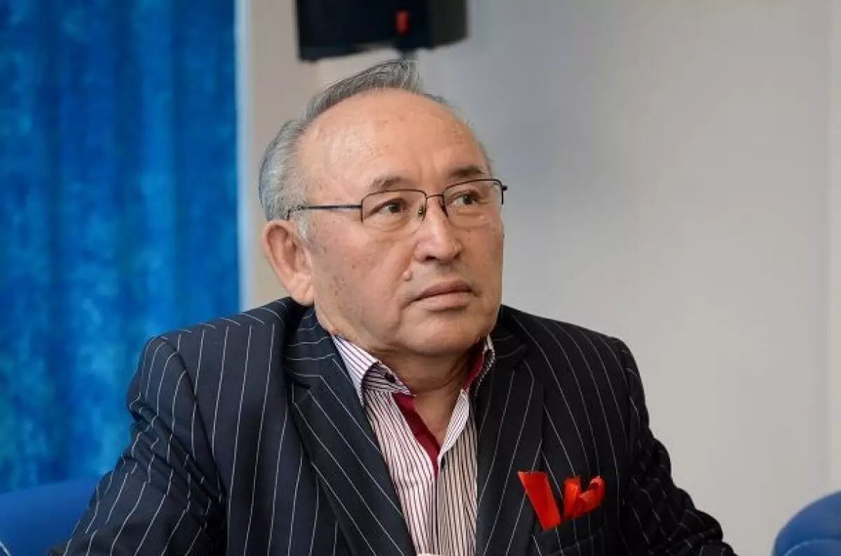 Президент Токаев выразил соболезнования по поводу смерти поэта Несипбека Айтулы