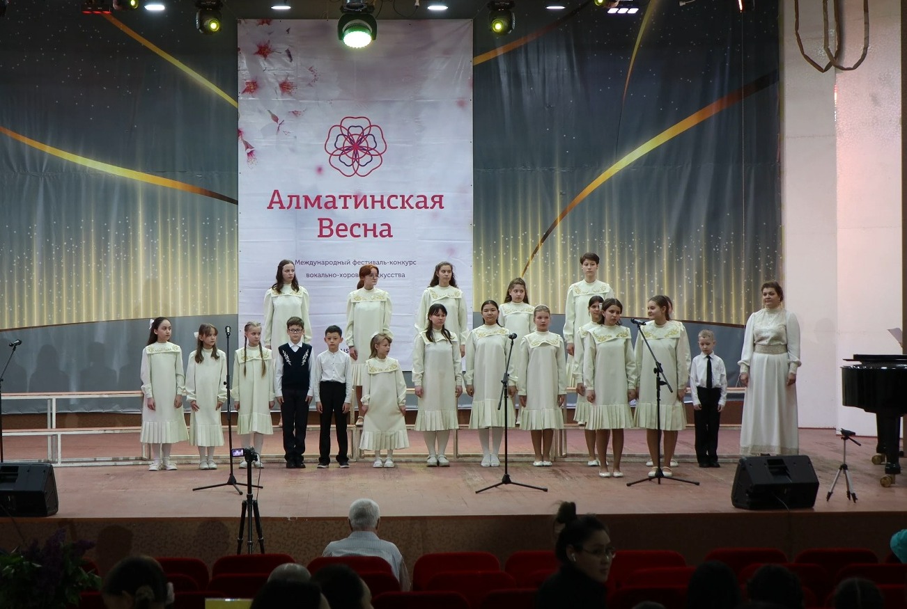 Детские ансамбли Вознесенского собора успешно выступили на фестивале «Алматинская весна» Детские ансамбли Вознесенского собора успешно выступили на фестивале «Алматинская весна»