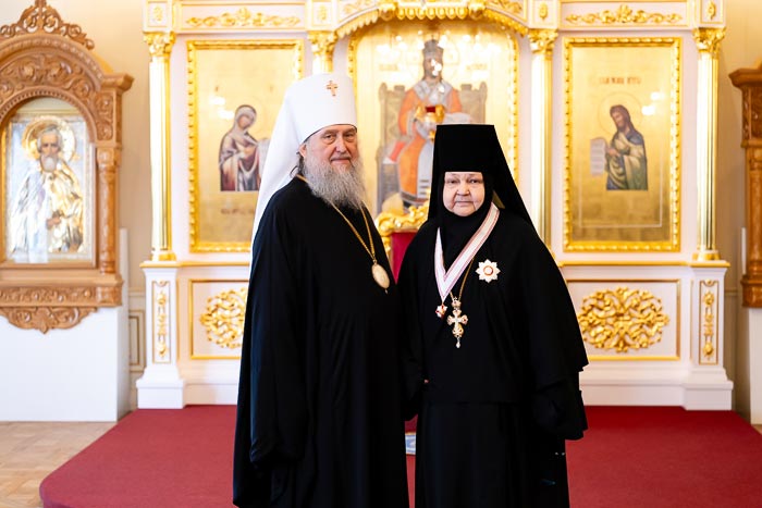 Настоятельница алматинского монастыря удостоена Патриаршей награды 