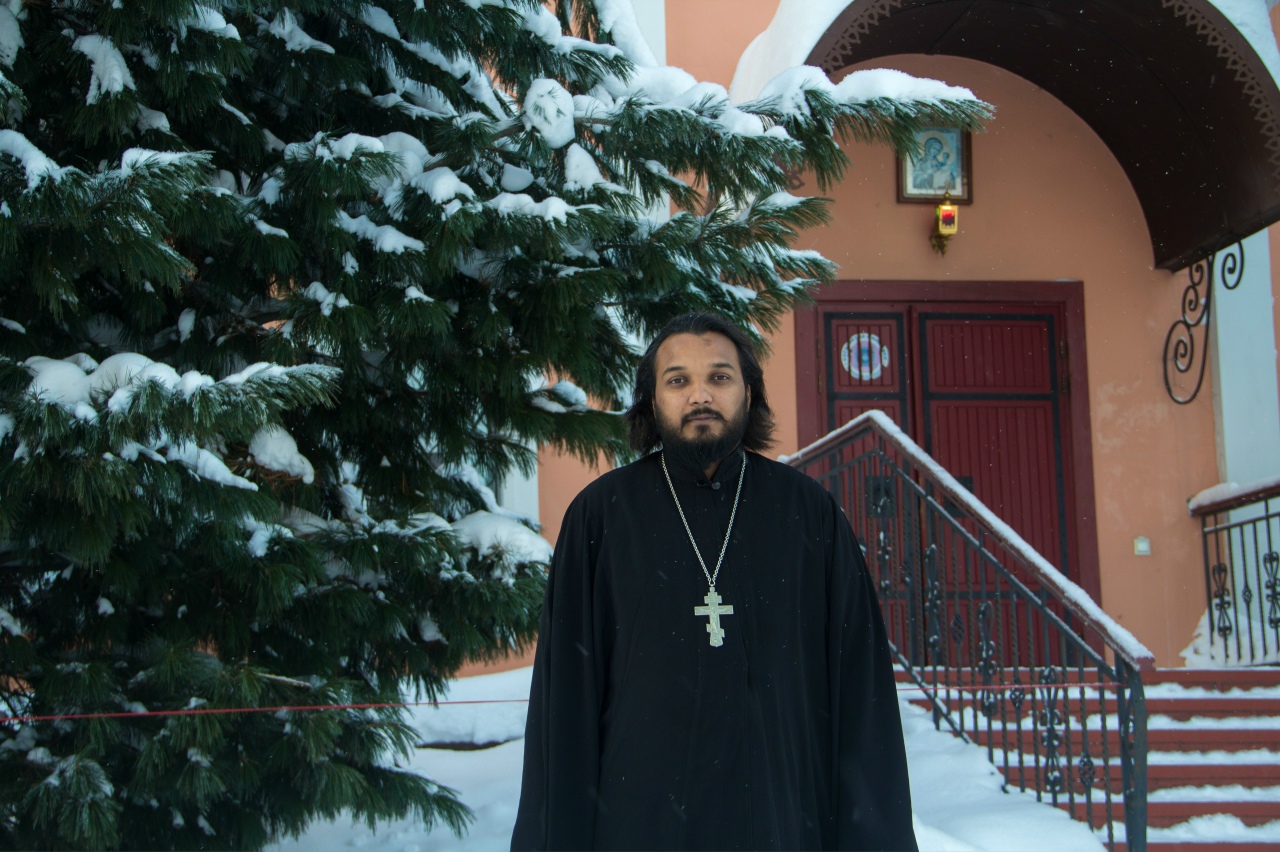 Православный священник в Пакистане собирает деньги на выкуп людей из рабства 