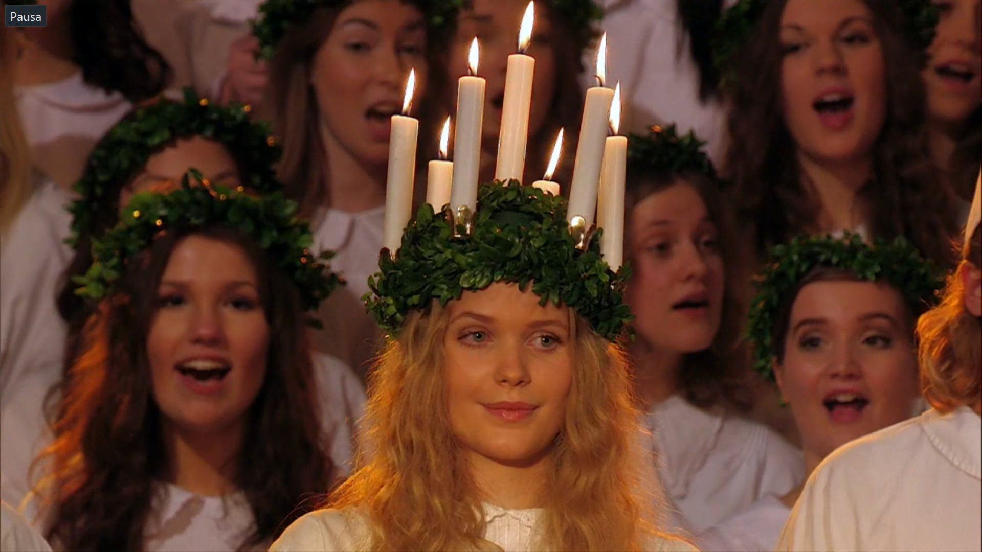 Почему имя Святой Лусии до сих пор помнят и поют песню – Santa Lucia Почему имя Святой Лусии до сих пор помнят и поют песню – Santa Lucia
