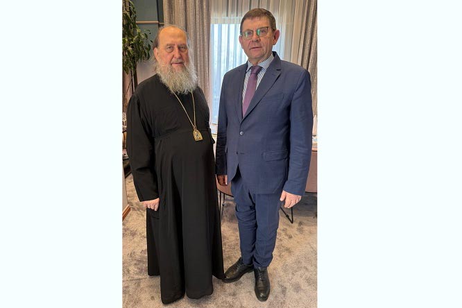Митрополит Александр встретился с главой Ассоциации русских, славянских и казачьих организаций 