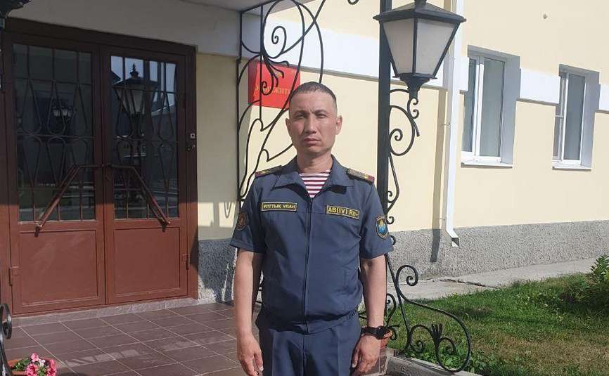 Офицер из Казахстана спас за границей ребенка с ДЦП Офицер из Казахстана спас за границей ребенка с ДЦП