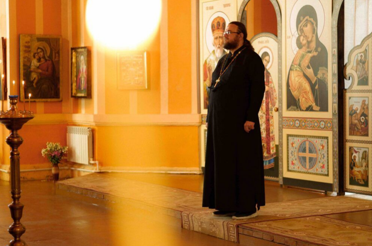 Почему священников называют «отцами», хотя Иисус Христос предостерегал от этого? 