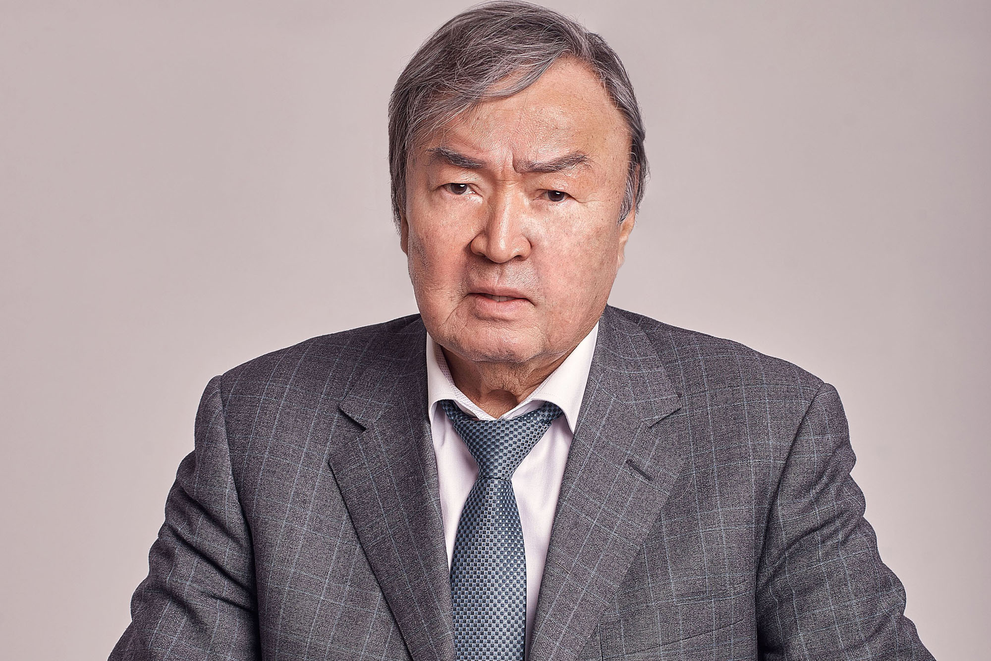 90 лет исполнилось Олжасу Сулейменову 
