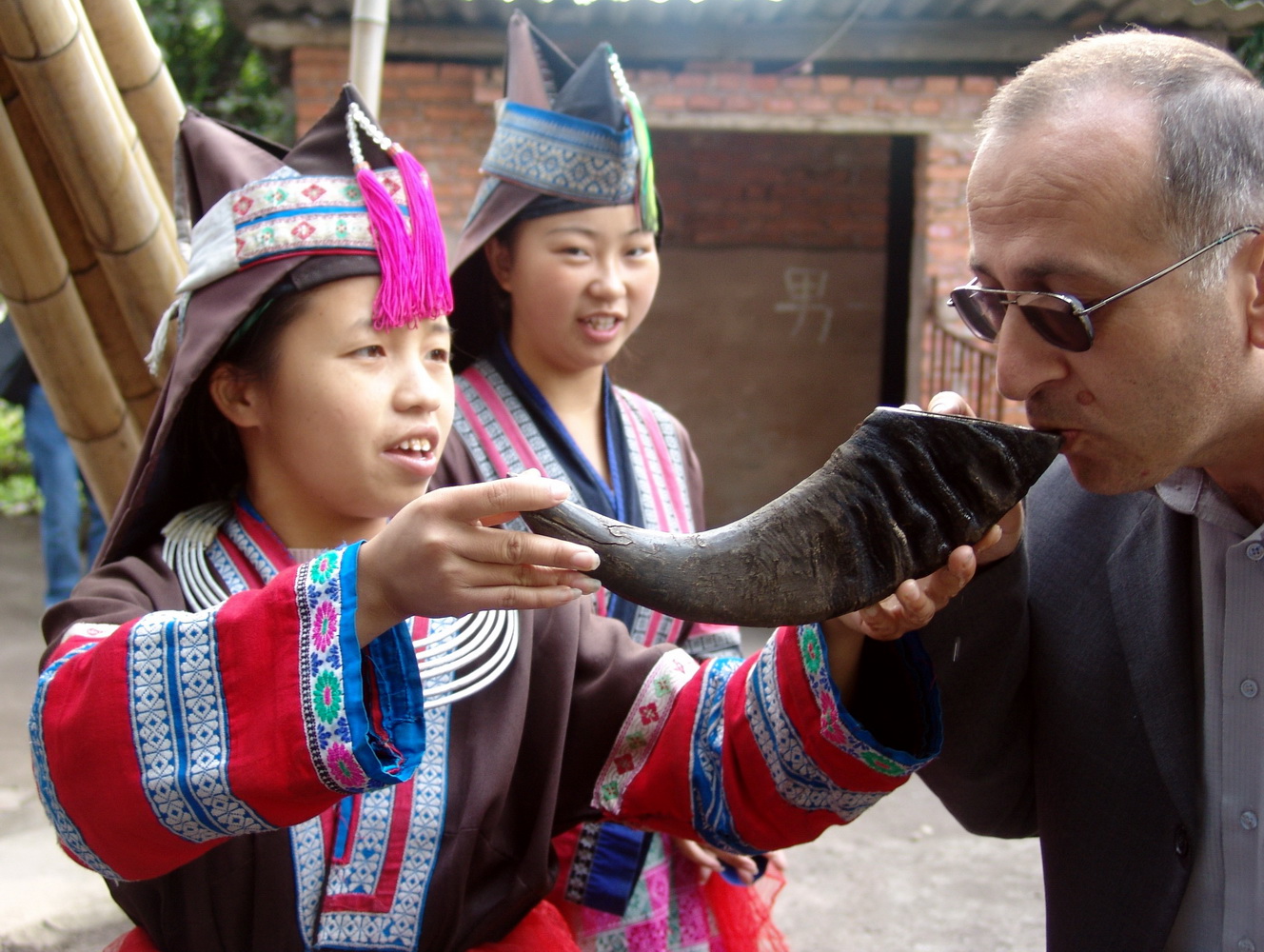 Кто сказал мяо? Как живут в деревеньке Головы Дракона 