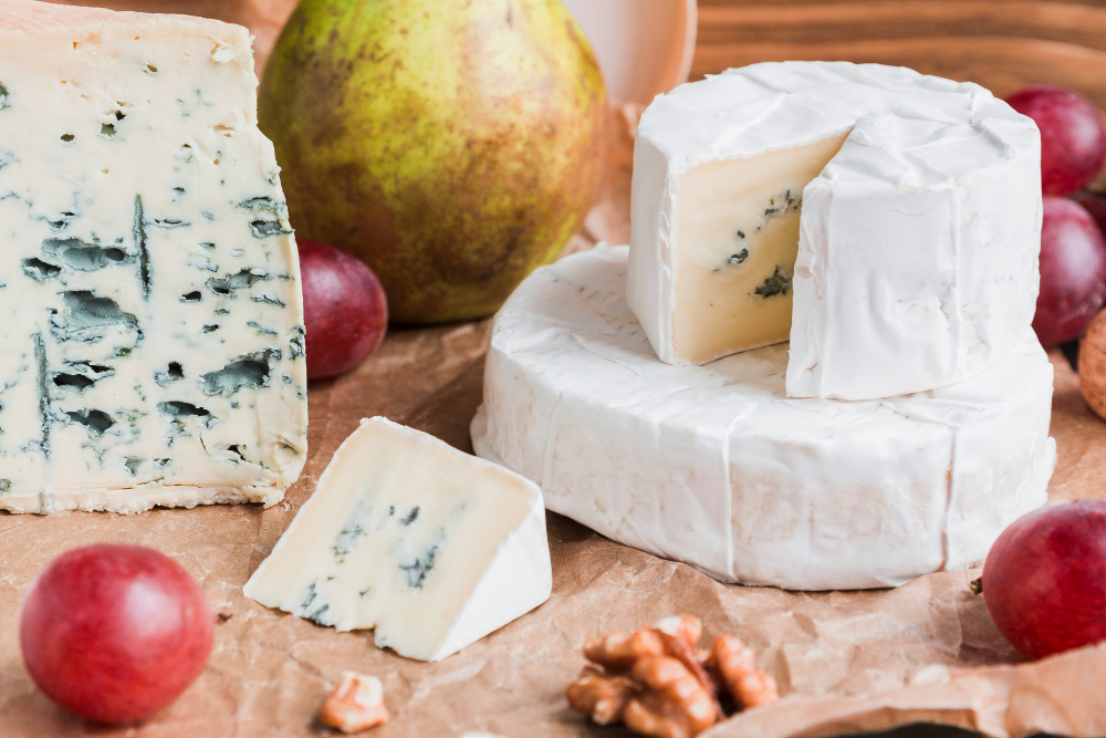 Сыр с плесенью влияет на память – ученые