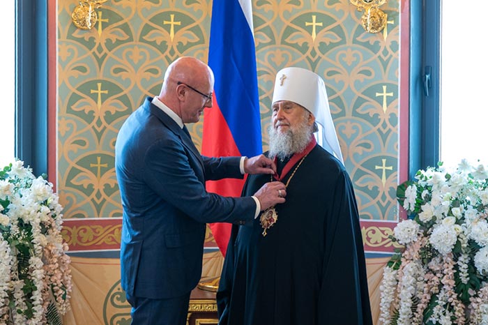 Вице-премьер РФ вручил высокую награду митрополиту Александру 