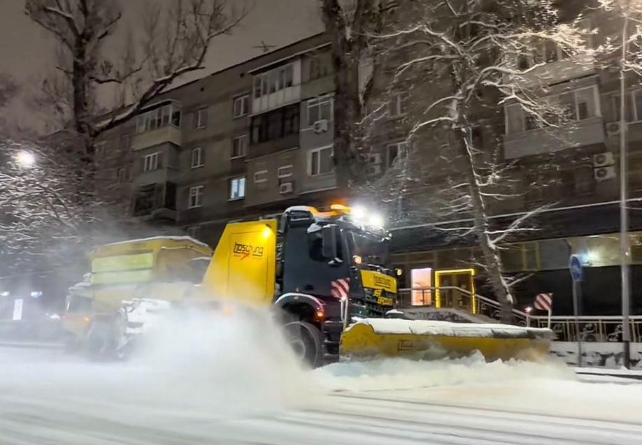 Почти 30 см снега выпало в Алматы 