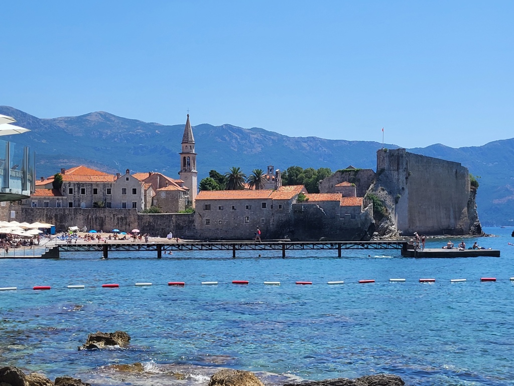 Черногория. Страна возвышенного и земного 