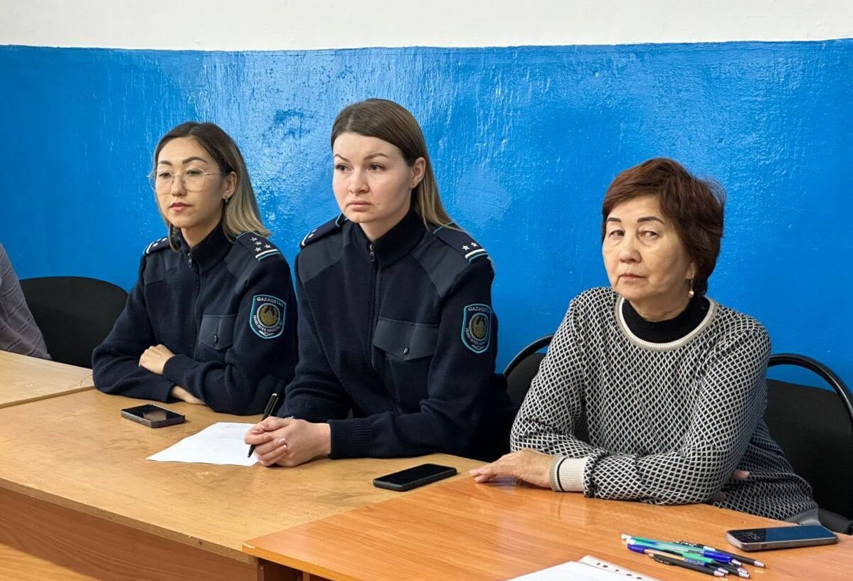 В Акмолинской области впервые семейные абьюзеры пообщались с психологами В Акмолинской области впервые семейные абьюзеры пообщались с психологами