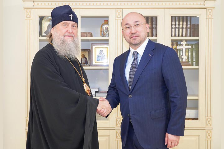 Митрополит Александр встретился с послом Казахстана в России Митрополит Александр встретился с послом Казахстана в России
