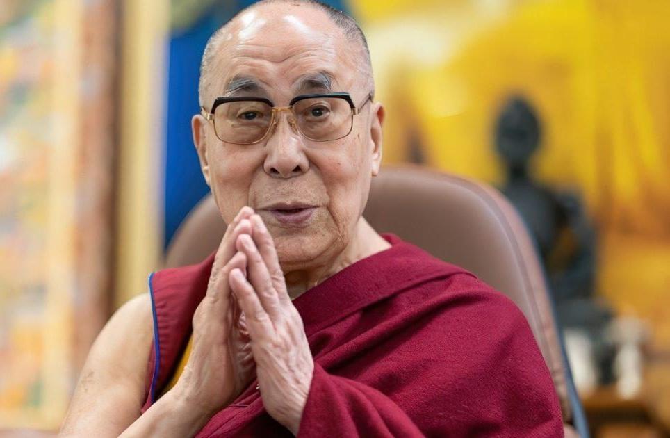 Китайские власти будут одобрять перерождение Далай-ламы 