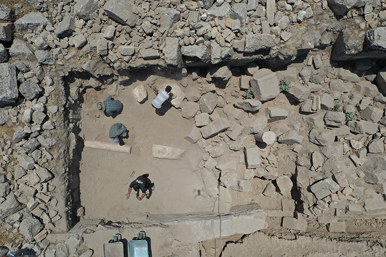 1500-year-old-church-is-being-unearthed-in-Harran-Ruins.jpeg