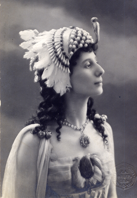 Анна Павлова в образе Аспиччи в балете_Дочь Фараона_1906