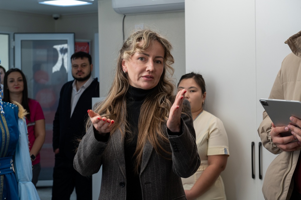 Фото 6 - Виктория Васенькина, директор клиники «Lucy»..jpg