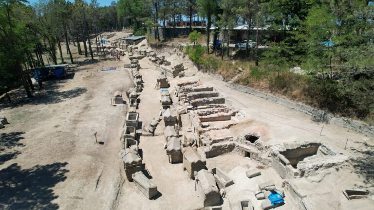 Sarcophagus-alley-768x432.jpg