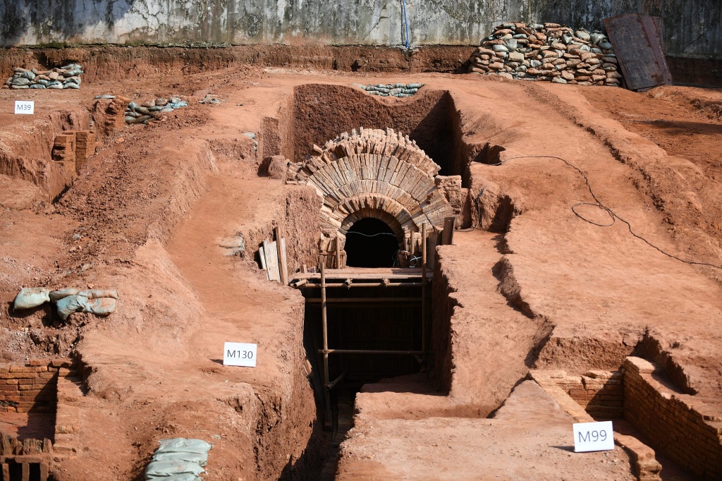 148-ancient-tombs-found-in-China.jpeg