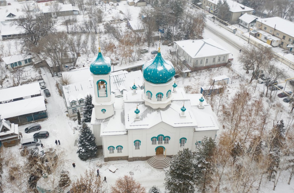 Храм в селе Тургень-зимой