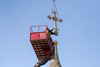 На новый храм в Алматинской области установлены кресты 