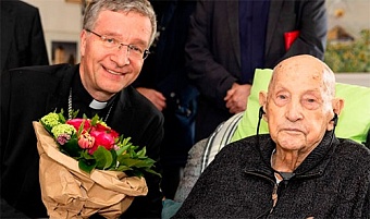 Старейшему в мире католическому священнику исполнилось 110 лет 