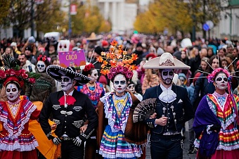 День мертвых в Мексике: карнавал как способ не бояться смерти 