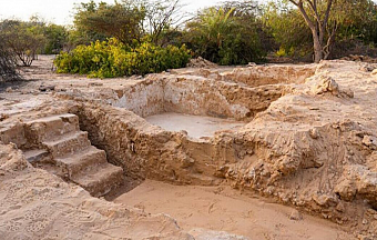 Раннесредневековый несторианский крест нашли в Абу-Даби 