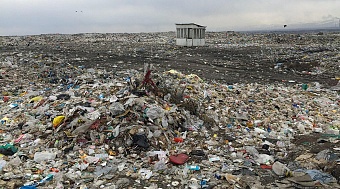 Казахстан стремительно покрывается стихийными свалками 