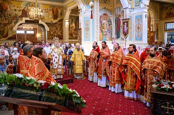 Диакон, иерей, иеромонах. Что означают саны и какова иерархия Церкви