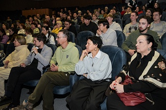Артисты Театра имени Наталии Сац призвали казахстанцев участвовать в референдуме 