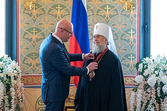 Вице-премьер РФ вручил высокую награду митрополиту Александру 