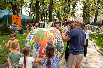 Три Спаса: народные гуляния прошли в Парке сказаний народов Казахстана 