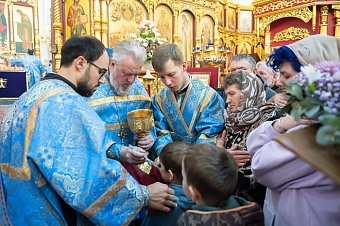 Причащение для больных целиакией: в Москве определен специальный храм