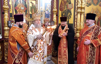 Как в Алматы встречали Благодатный огонь 