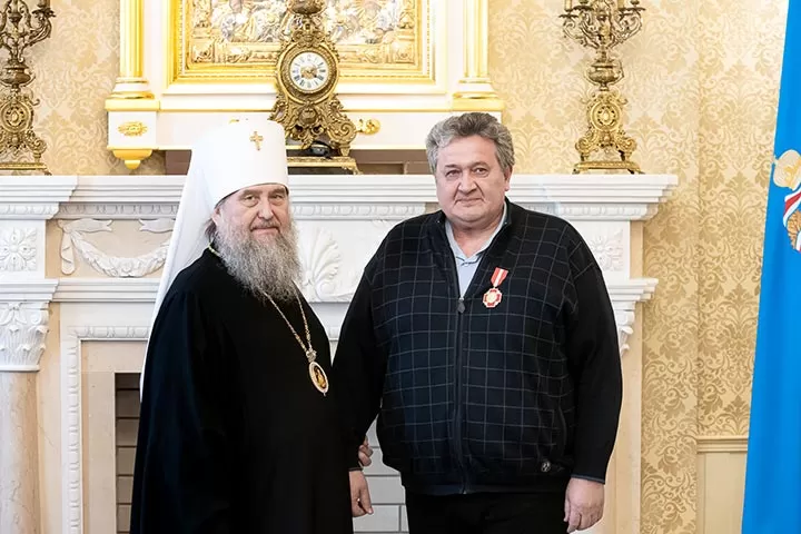 За вклад в борьбу с коронавирусом митрополит Александр наградил врачей и медицинских работников города Алматы За вклад в борьбу с коронавирусом митрополит Александр наградил врачей и медицинских работников города Алматы